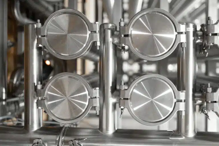 Stahl- & Edelstahlkonstruktionen | KO-MET Metalltechnik Flensburg 4 Edelstahlbau-cheese-making-equipment-close-up-in-production-of-2025-02-12-17-22-24-utc