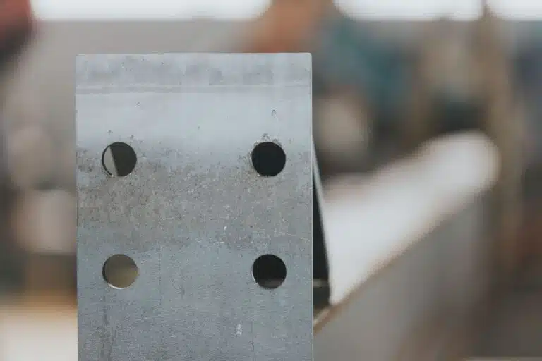 Stahl- & Edelstahlkonstruktionen | KO-MET Metalltechnik Flensburg 16 Stahlbau-metal-details-in-the-factory-close-up-2025-02-09-00-26-35-utc